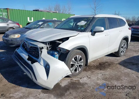 2023 Toyota Highlander Xle z USA, uszkodzony, nr VIN 5TDKDRBH8PS046042